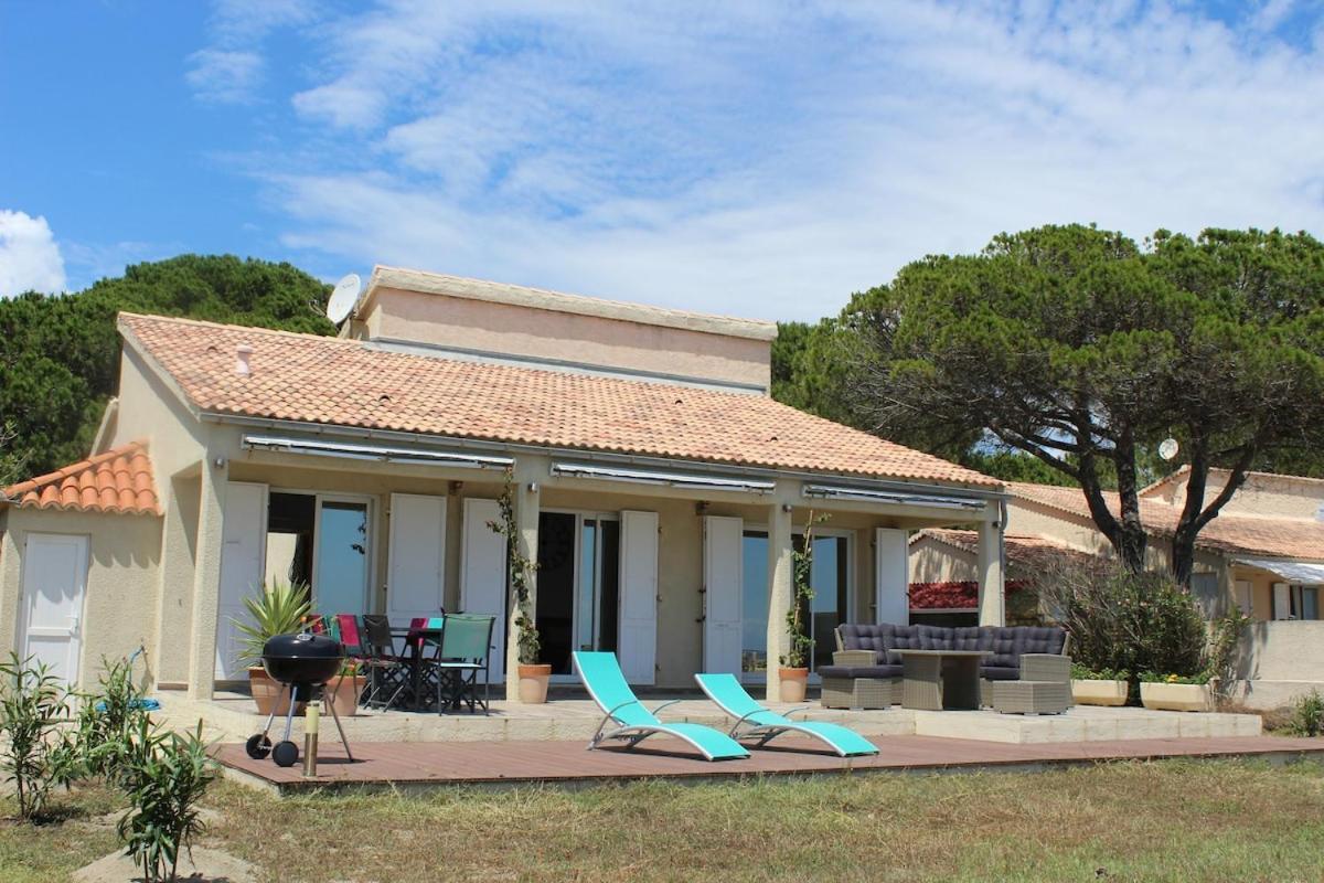 Bord de mer, pieds dans l'eau, vue panoramique Villa San-Nicolao Exteriör bild