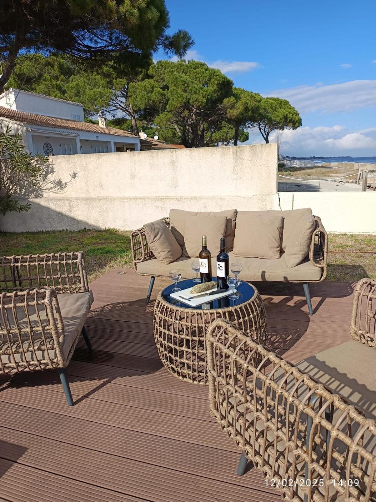 Bord de mer, pieds dans l'eau, vue panoramique Villa San-Nicolao Exteriör bild